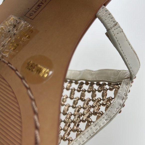 VINCE Camuto Sandals - Picture 7 of 8